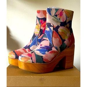 Charlotte Stone Paz Kortman Collab. Size 8 NIB